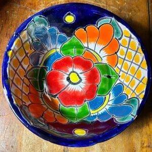 MEXICAN TALAVERA
POTTERY BOWL